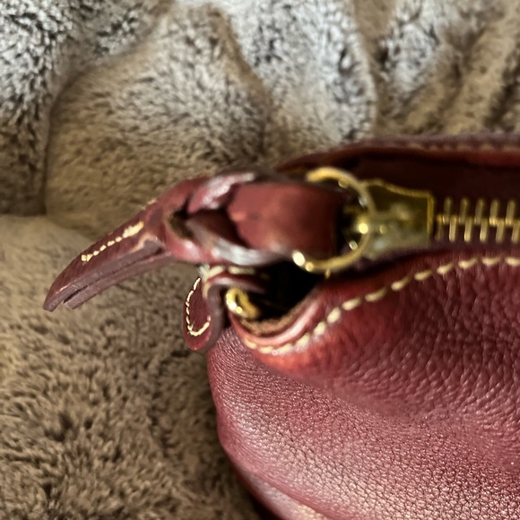 Rare Soft Leather Maroon Dooney Burke Leather Satchel with Duck Logo - Picture 2 of 8